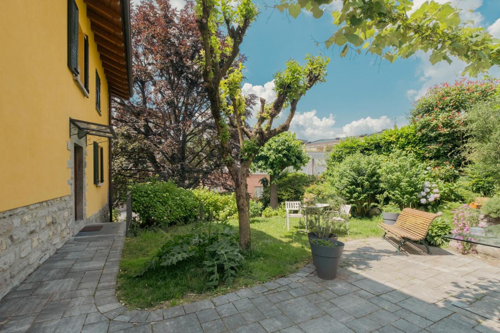A Casa Di Maria Bed & Breakfast Como Exterior foto